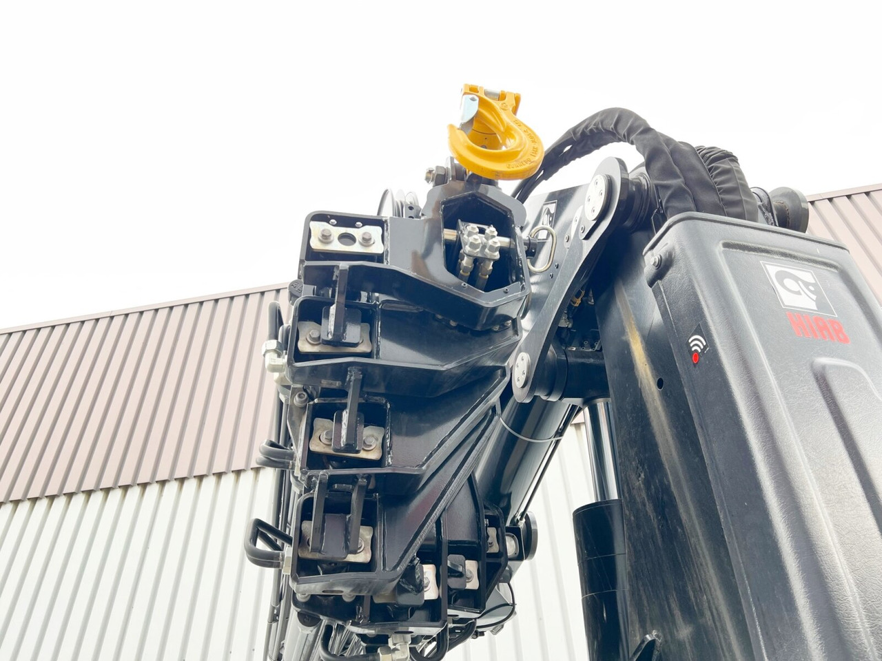 MAN TGX 26.510 6x2-4 LL CH TGX 26.510 6x2-4 LL, Kran Hiab X-HiPro 548 E-8, Lenk-/Liftachse, TwistLock 20Fuß, Funk, Retarder - Автоманипулятор, Грузовик бортовой/ Платформа: фото 5 MAN TGX 26.510 6x2-4 LL CH TGX 26.510 6x2-4 LL, Kran Hiab X-HiPro 548 E-8, Lenk-/Liftachse, TwistLock 20Fuß, Funk, Retarder - Автоманипулятор, Грузовик бортовой/ Платформа: фото 5