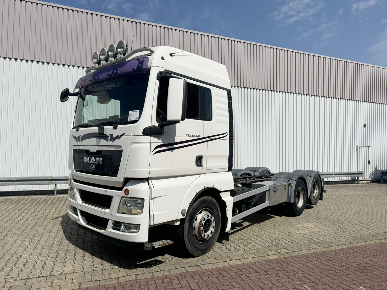 MAN TGX 28.440 6X2-2 BL TGX 28.440 6X2-2 BL, Liftachse, Motorabtrieb - Грузовик-шасси: фото 1 MAN TGX 28.440 6X2-2 BL TGX 28.440 6X2-2 BL, Liftachse, Motorabtrieb - Грузовик-шасси: фото 1