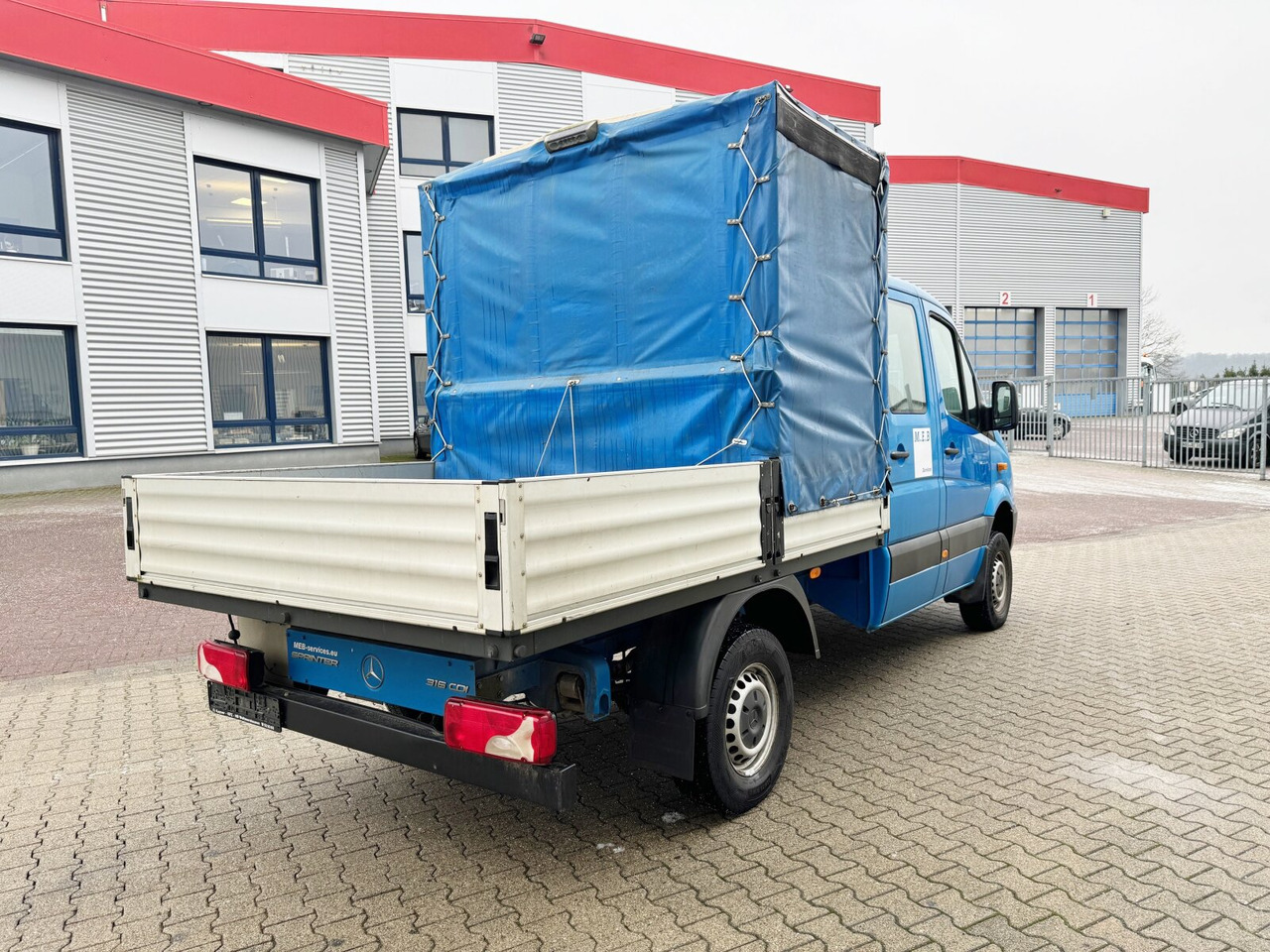 Малотоннажный бортовой грузовик, Грузопассажирский фургон Mercedes-Benz 316 4x4 Doka 316 4x4 Doka, Werkstatteinrichtung: фото 10