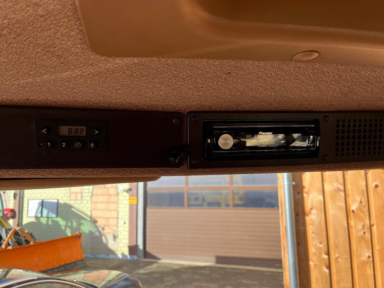 Mercedes-Benz 914 K 4x2 914 K 4x2 - Самосвал: фото 2 Mercedes-Benz 914 K 4x2 914 K 4x2 - Самосвал: фото 2