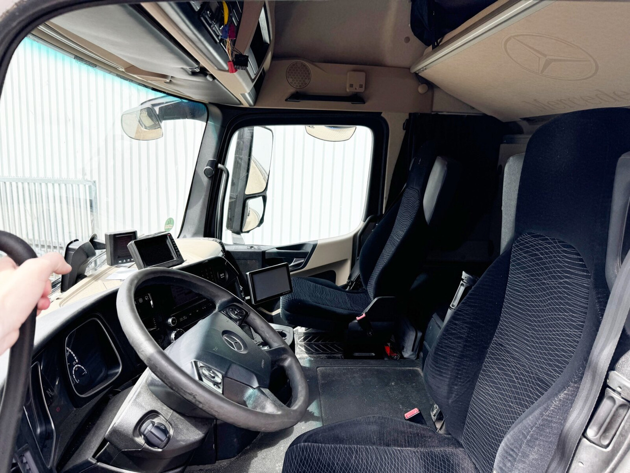Mercedes-Benz Actros 2540 L 6x2 Actros 2540 L 6x2, Retarder, Liftachse, StreamSpace - Грузовик-шасси: фото 2 Mercedes-Benz Actros 2540 L 6x2 Actros 2540 L 6x2, Retarder, Liftachse, StreamSpace - Грузовик-шасси: фото 2