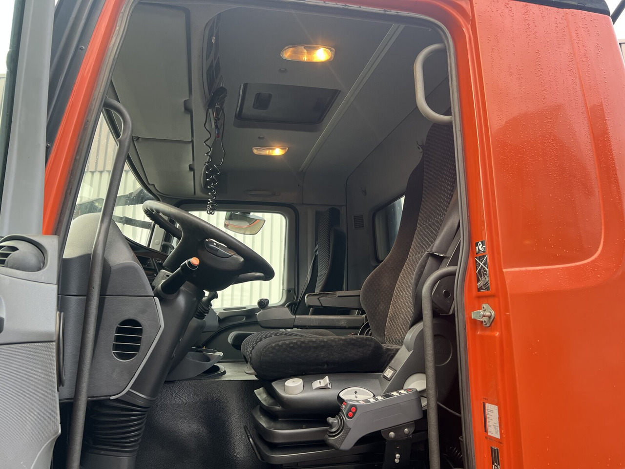 Mercedes-Benz Actros 2644/48 K 6x4 Actros 2644/48 K 6x4, Manual Gearbox, Full Steel - Грузовик-шасси: фото 4 Mercedes-Benz Actros 2644/48 K 6x4 Actros 2644/48 K 6x4, Manual Gearbox, Full Steel - Грузовик-шасси: фото 4