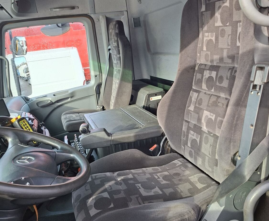 Mercedes-Benz Actros 4146 K 8x4/4 Actros 4146 K 8x4/4, Retarder, Kran Hiab XS 477 E-7 HiPro, Bj. 2010, Flyjib, Seilwinde, Funk - Крюковой мультилифт, Автоманипулятор: фото 3 Mercedes-Benz Actros 4146 K 8x4/4 Actros 4146 K 8x4/4, Retarder, Kran Hiab XS 477 E-7 HiPro, Bj. 2010, Flyjib, Seilwinde, Funk - Крюковой мультилифт, Автоманипулятор: фото 3