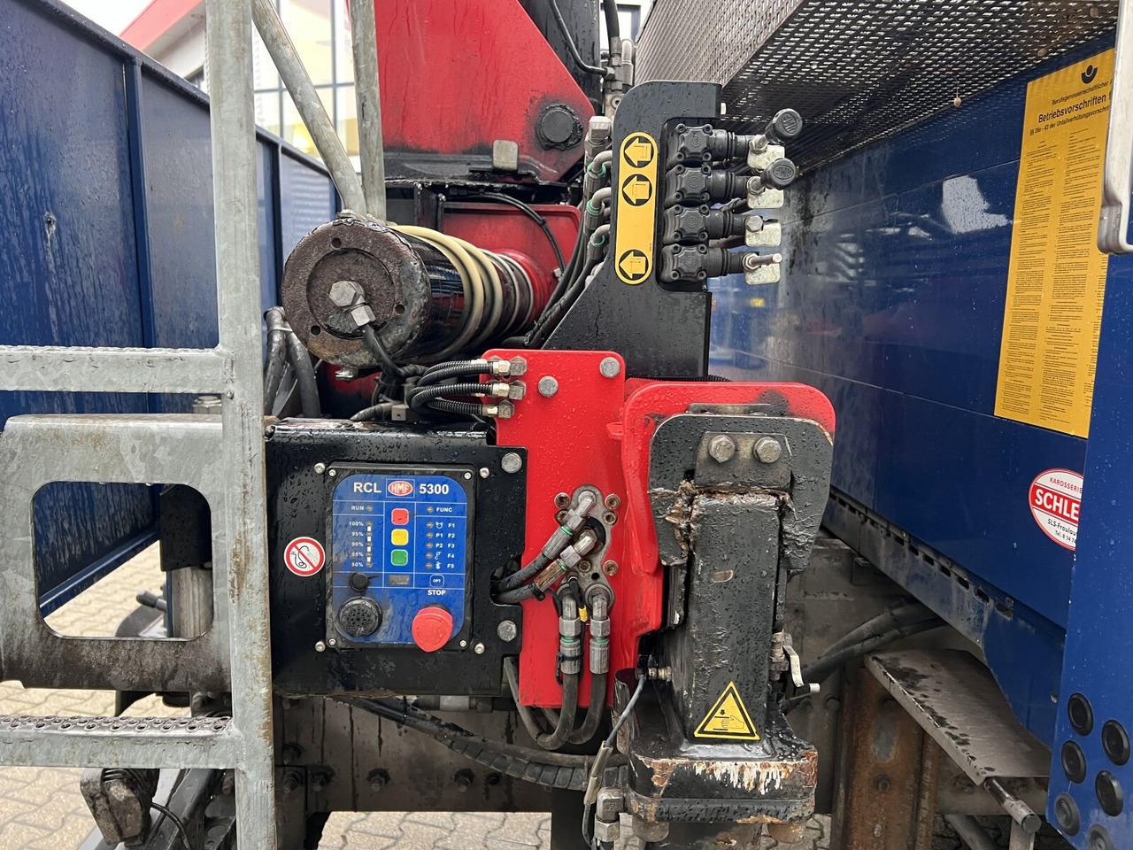 Mercedes-Benz Antos 2540 L 6x2 Antos 2540 L 6x2, Lenkachse, HMF 2110-L3 Heckkran - Автоманипулятор, Грузовик бортовой/ Платформа: фото 3 Mercedes-Benz Antos 2540 L 6x2 Antos 2540 L 6x2, Lenkachse, HMF 2110-L3 Heckkran - Автоманипулятор, Грузовик бортовой/ Платформа: фото 3