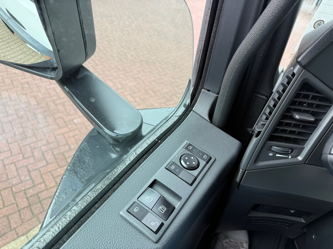 Mercedes-Benz Arocs 1827/30 A 4x4 Arocs 1827/30 A 4x4, Ex-! - Грузовик бортовой/ Платформа: фото 5 Mercedes-Benz Arocs 1827/30 A 4x4 Arocs 1827/30 A 4x4, Ex-! - Грузовик бортовой/ Платформа: фото 5