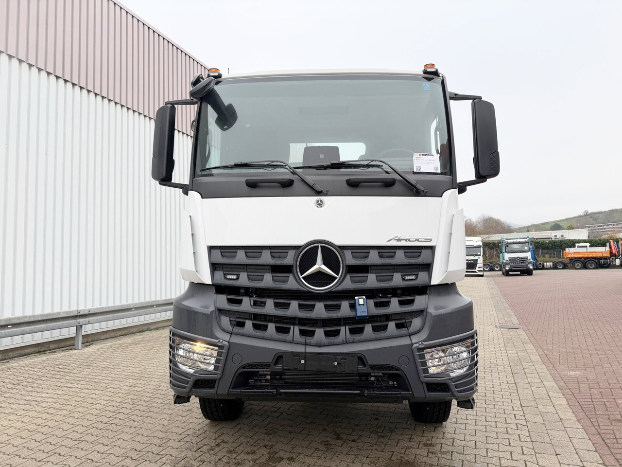 Новый Грузовик-шасси Mercedes-Benz Arocs 1840 K 4x2 Arocs 1840 K 4x2, MultimediaCockpit, 2x Nebenantrieb, NMV & Motorabtrieb: фото 8 Новый Грузовик-шасси Mercedes-Benz Arocs 1840 K 4x2 Arocs 1840 K 4x2, MultimediaCockpit, 2x Nebenantrieb, NMV & Motorabtrieb: фото 8