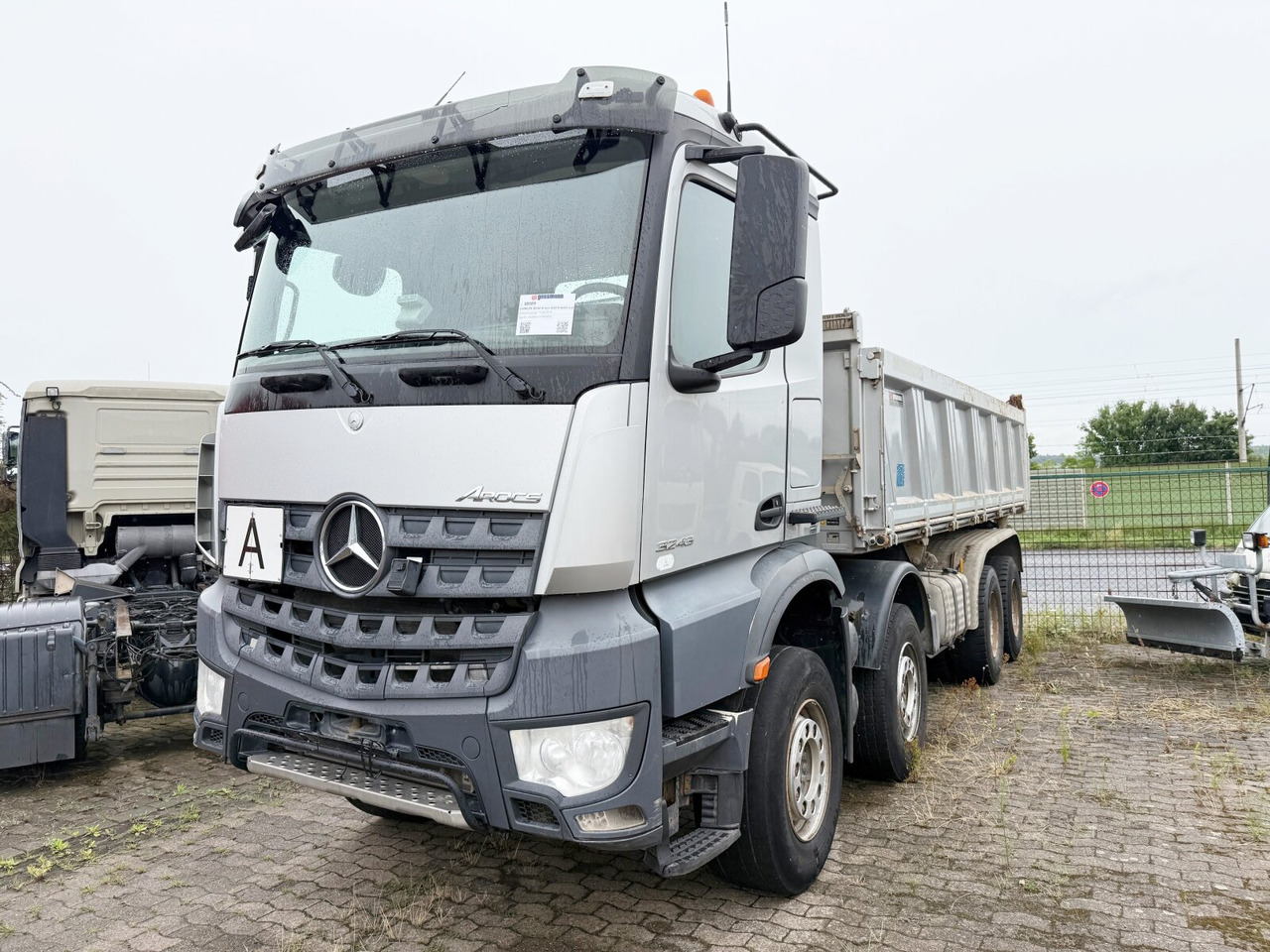 Mercedes-Benz Arocs 3243 K 8x4/4 Unfallschaden! Arocs 3243 K 8x4/4 Unfallschaden! - Самосвал: фото 1 Mercedes-Benz Arocs 3243 K 8x4/4 Unfallschaden! Arocs 3243 K 8x4/4 Unfallschaden! - Самосвал: фото 1