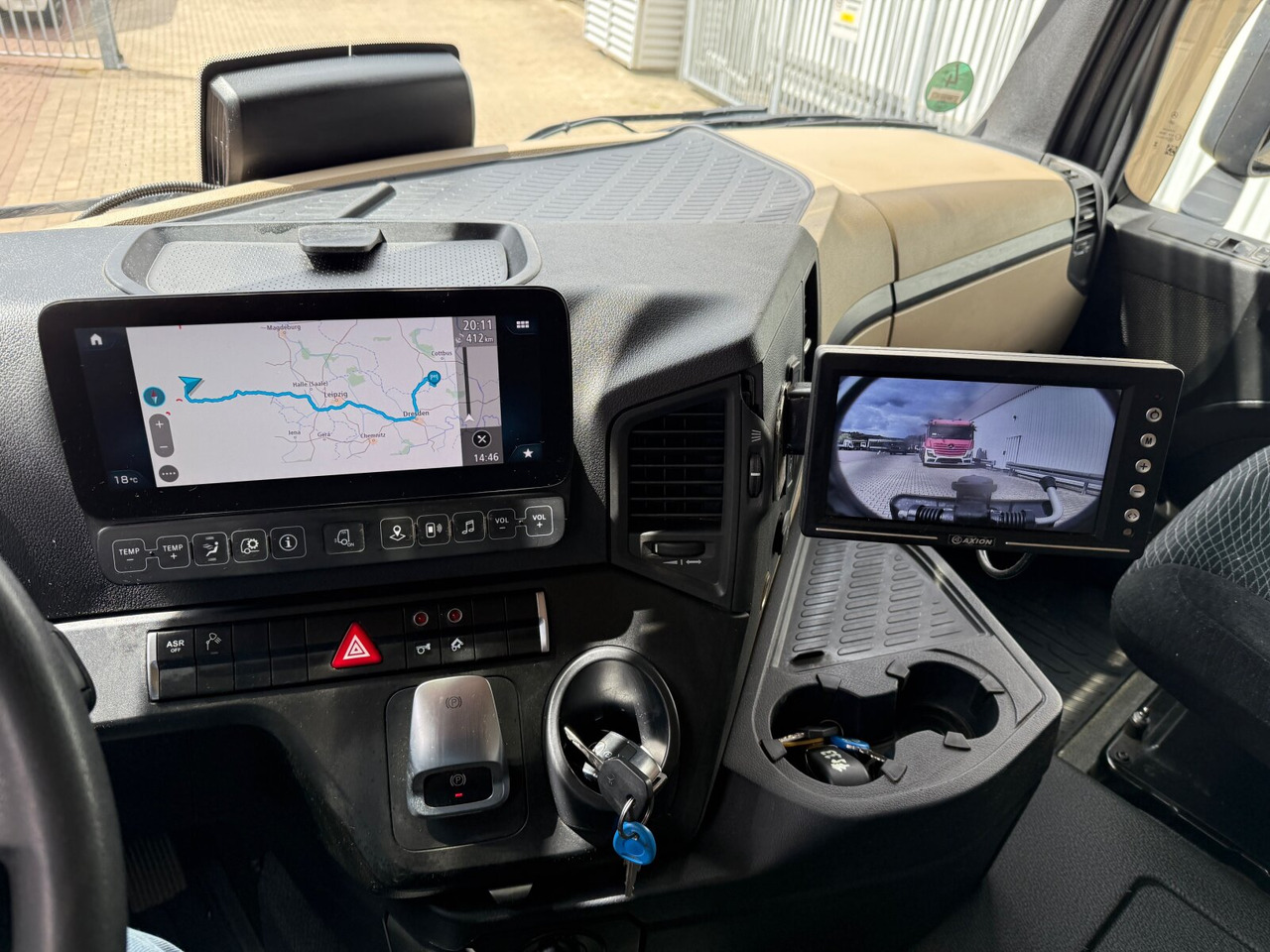 Mercedes-Benz Arocs 3351 6x4 Arocs 3351 6x4, Grounder, Retarder, Multimedia Cockpit, StreamSpace - Крюковой мультилифт: фото 4 Mercedes-Benz Arocs 3351 6x4 Arocs 3351 6x4, Grounder, Retarder, Multimedia Cockpit, StreamSpace - Крюковой мультилифт: фото 4