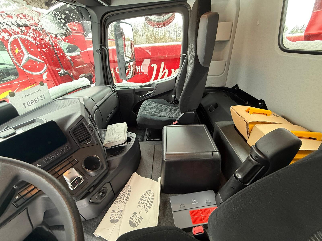 Mercedes-Benz Arocs 4145 K 8x4/4 Arocs 4145 K 8x4/4, Grounder, MultimediaCockpit, Navi, Stahlmulde ca. 16m³ - Внедорожный самосвал: фото 5 Mercedes-Benz Arocs 4145 K 8x4/4 Arocs 4145 K 8x4/4, Grounder, MultimediaCockpit, Navi, Stahlmulde ca. 16m³ - Внедорожный самосвал: фото 5