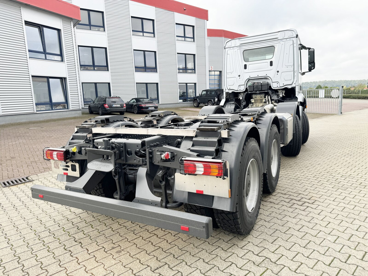Новый Крюковой мультилифт Mercedes-Benz Arocs 4148 K 8x4/4 Arocs 4148 K 8x4/4/45, Turbo-Retarder-Kupplung, Grounder: фото 9