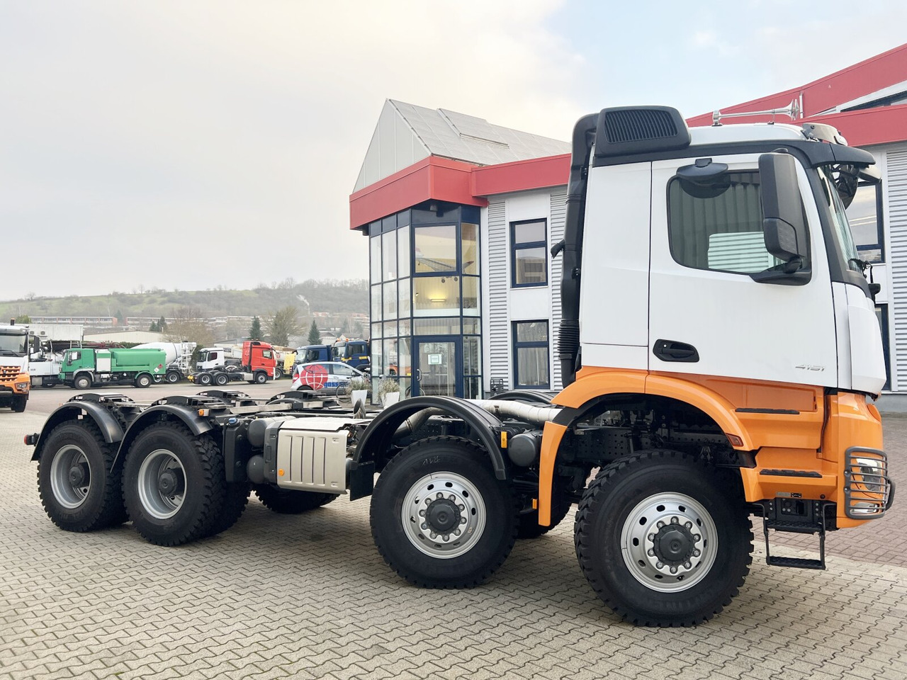 Новый Внедорожный самосвал Mercedes-Benz Arocs 4151 AK 8x8/4 Arocs 4151 AK 8x8/4, Grounder, Meiller Stahlmulde 18m³: фото 10