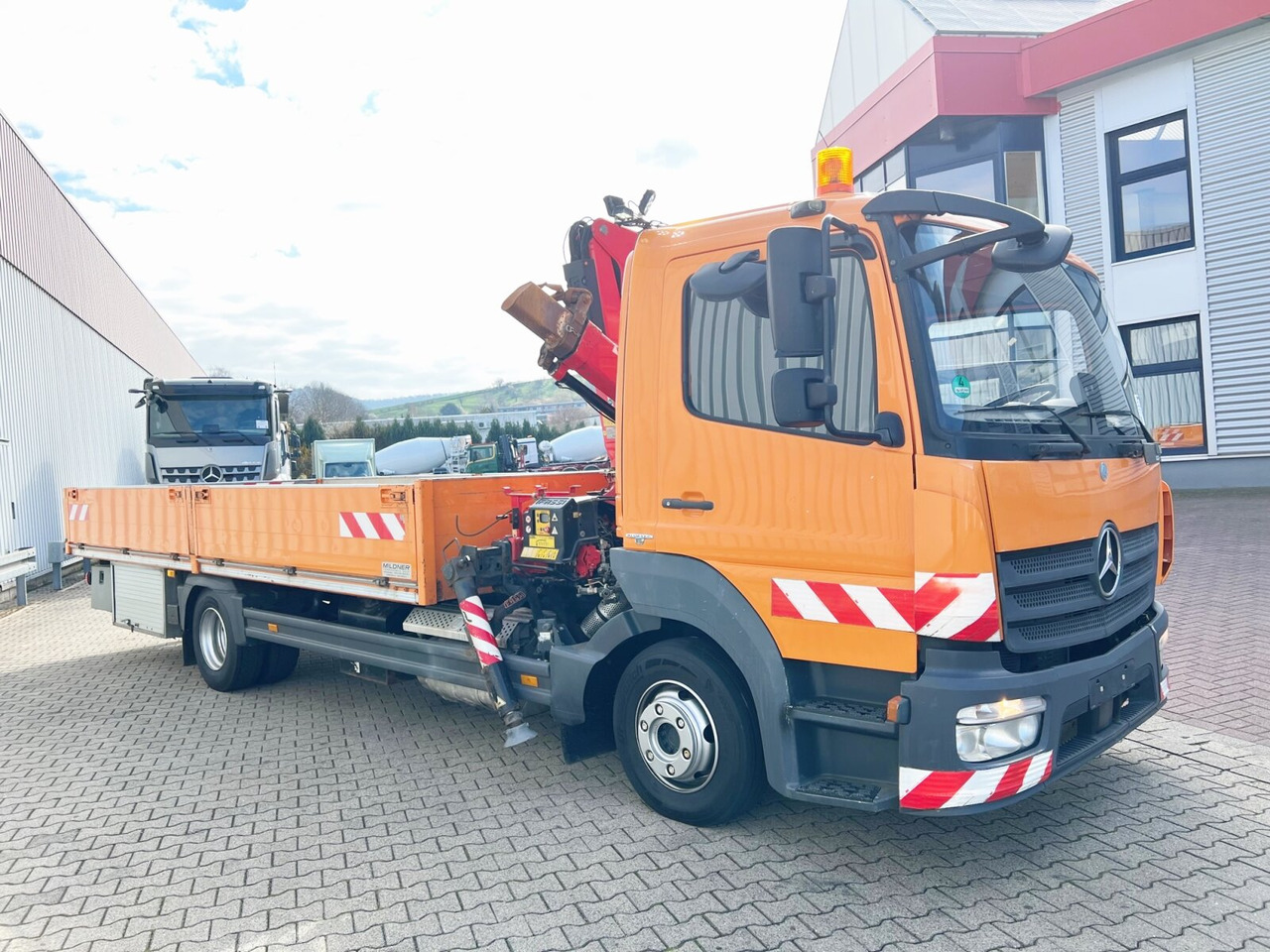 Автоманипулятор, Грузовик бортовой/ Платформа Mercedes-Benz Atego 1023 L 4x2 Atego 1023 L 4x2 mit Kran Fassi F85B.0.21: фото 9