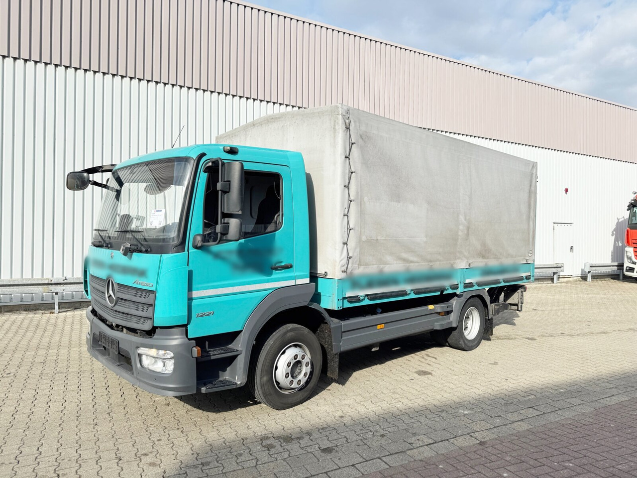 Mercedes-Benz Atego 1221 L 4x2 Atego 1221 L 4x2 mit LBW BÄR - Грузовик бортовой/ Платформа: фото 1 Mercedes-Benz Atego 1221 L 4x2 Atego 1221 L 4x2 mit LBW BÄR - Грузовик бортовой/ Платформа: фото 1