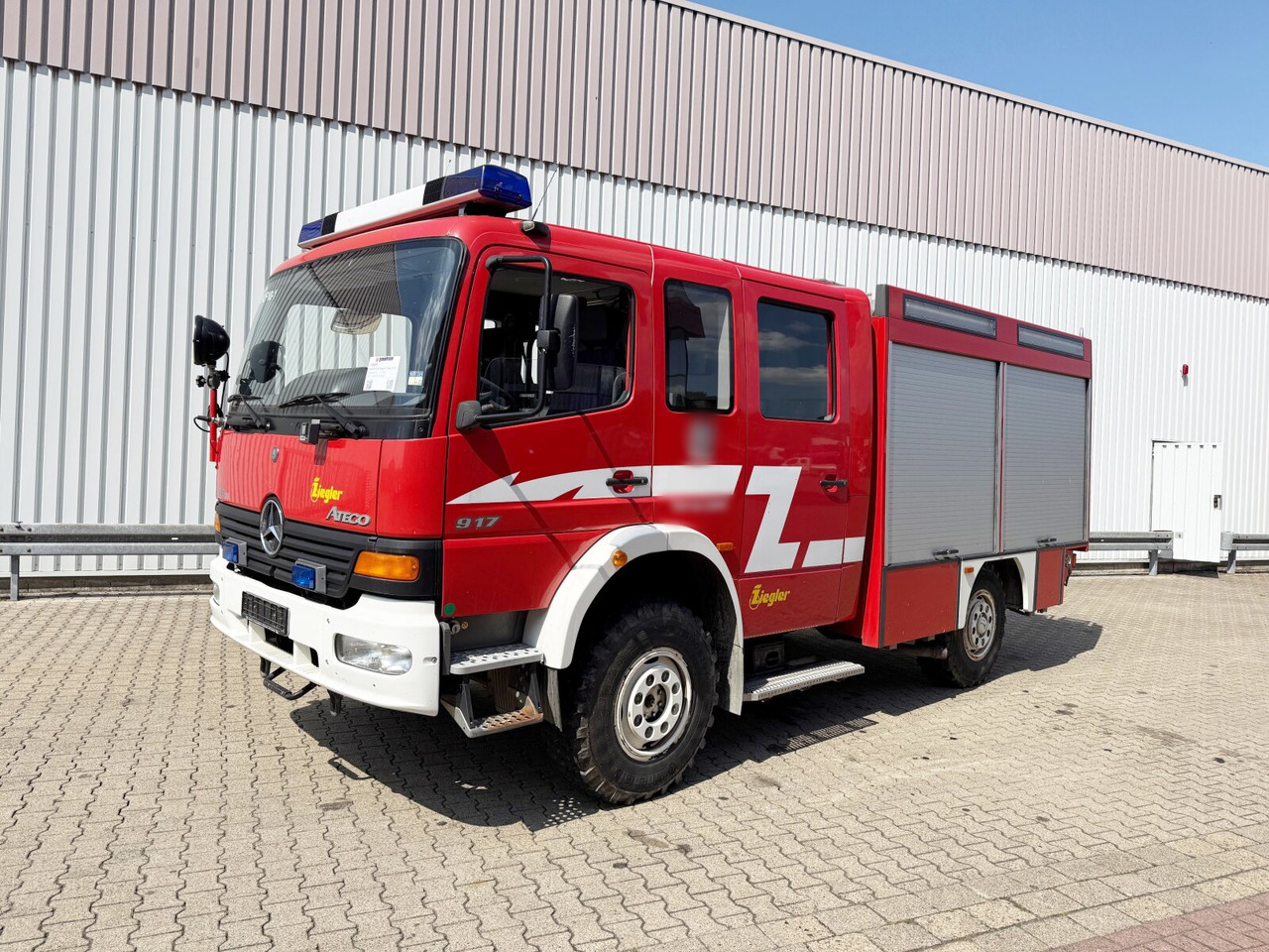 Mercedes-Benz Atego 917 4x4, LF 10 Atego 917 4x4, LF 10, Einzelbereifung, AT-Motor - Машина скорой помощи: фото 1 Mercedes-Benz Atego 917 4x4, LF 10 Atego 917 4x4, LF 10, Einzelbereifung, AT-Motor - Машина скорой помощи: фото 1