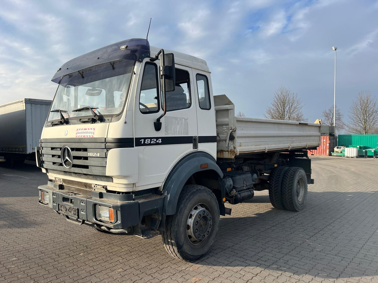 Mercedes-Benz SK 1824 AK 4x4 SK 1824 AK 4x4 - Самосвал: фото 1 Mercedes-Benz SK 1824 AK 4x4 SK 1824 AK 4x4 - Самосвал: фото 1
