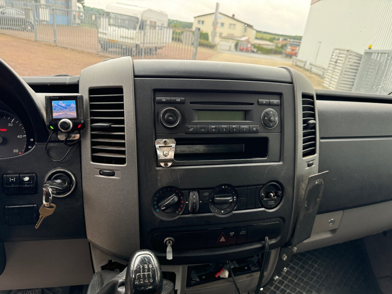 Mercedes-Benz Sprinter 313 CDI 4x4 Doka Sprinter 313 CDI 4x4 Doka, Kipper, AT-Motor! - Малотоннажный бортовой грузовик, Грузопассажирский фургон: фото 3 Mercedes-Benz Sprinter 313 CDI 4x4 Doka Sprinter 313 CDI 4x4 Doka, Kipper, AT-Motor! - Малотоннажный бортовой грузовик, Грузопассажирский фургон: фото 3