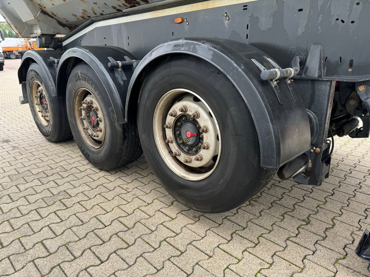 Schwarzmüller K-Serie Kippauflieger K-Serie Kippauflieger, Stahlmulde ca. 27m³, Liftachse - Полуприцеп: фото 5 Schwarzmüller K-Serie Kippauflieger K-Serie Kippauflieger, Stahlmulde ca. 27m³, Liftachse - Полуприцеп: фото 5