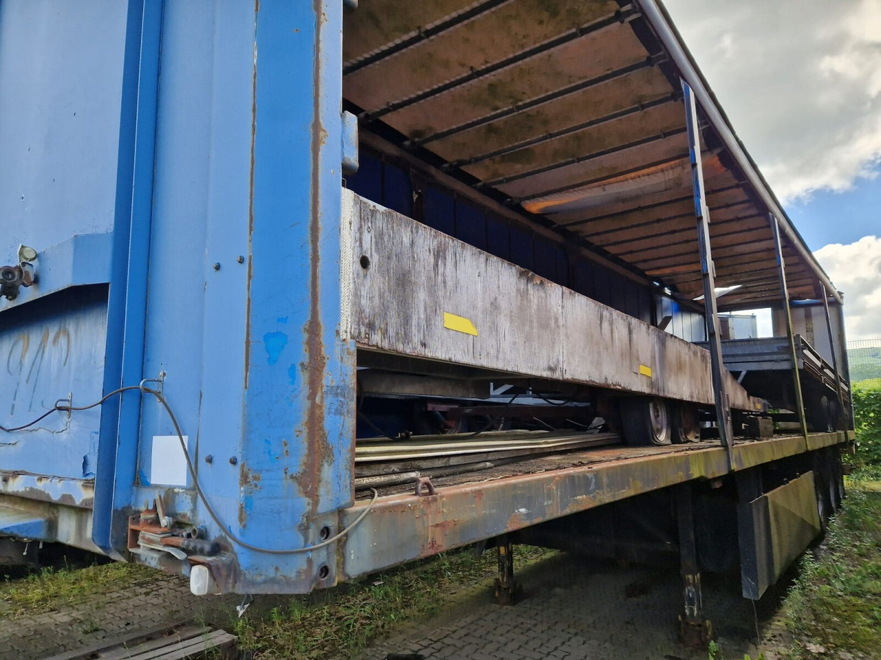 RICÖ SAnh SAnh, EDSCHA - Полуприцеп бортовой/ Платформа: фото 2 RICÖ SAnh SAnh, EDSCHA - Полуприцеп бортовой/ Платформа: фото 2