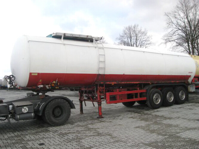 Schmitz Cargobull - - Stahltank - Полуприцеп-цистерна: фото 2 Schmitz Cargobull - - Stahltank - Полуприцеп-цистерна: фото 2