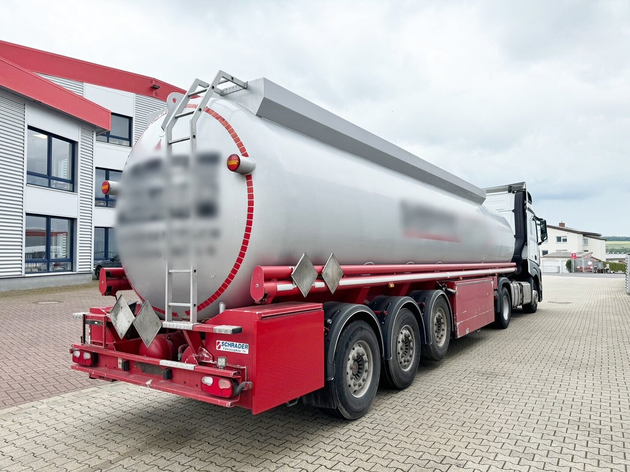 Полуприцеп-цистерна Schrader Z-STA 24-42.7/4 Tankauflieger Z-STA 24-42.7/4, 4 Kammern, ca. 42700l, 2x Liftachse, Oben-/Untenbefüllung: фото 12