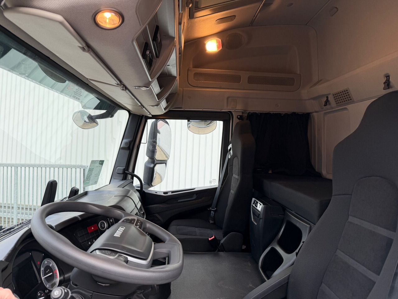 T-Way AT410T51/58 8x4 T-Way AT410T51/58 8x4, Retarder, 4x VORHANDEN! - Крюковой мультилифт: фото 2 T-Way AT410T51/58 8x4 T-Way AT410T51/58 8x4, Retarder, 4x VORHANDEN! - Крюковой мультилифт: фото 2