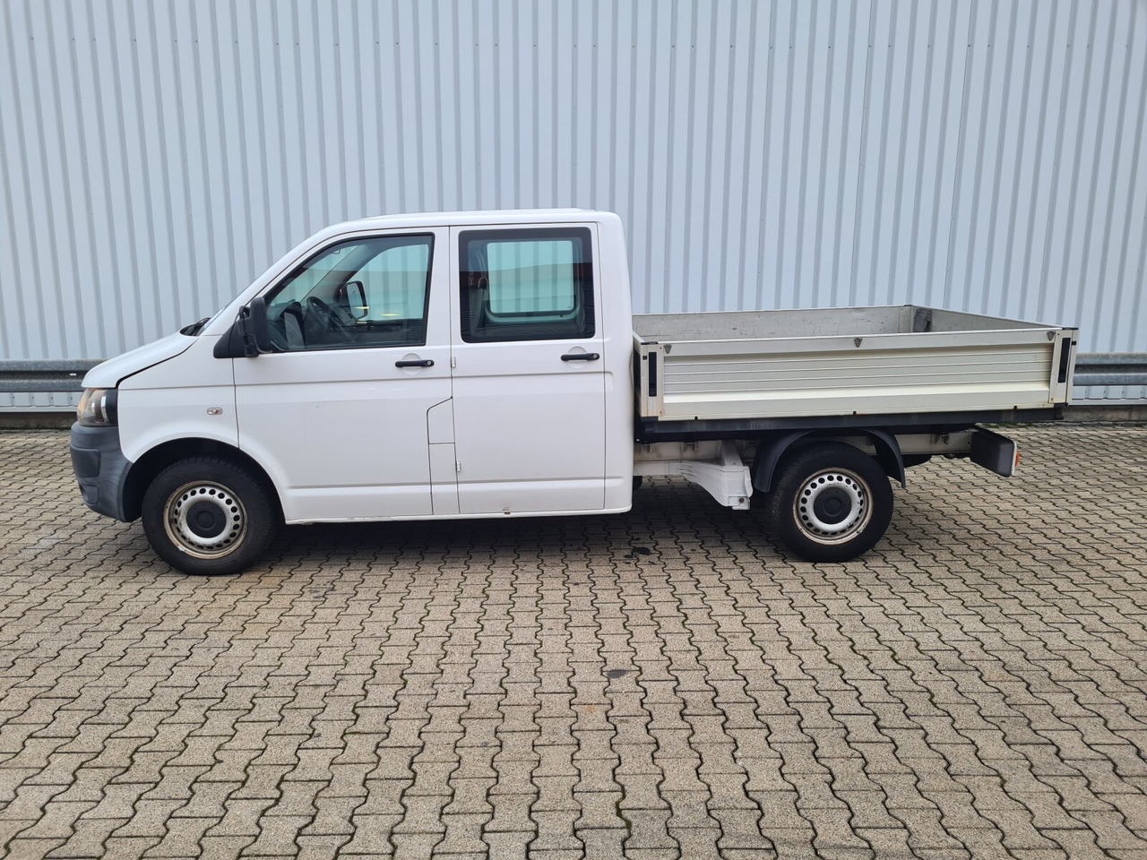 Малотоннажный бортовой грузовик, Грузопассажирский фургон T5 Doka 4x2 T5 Doka 4x2, 2.0 ltr. TDI Pritsche: фото 8 Малотоннажный бортовой грузовик, Грузопассажирский фургон T5 Doka 4x2 T5 Doka 4x2, 2.0 ltr. TDI Pritsche: фото 8