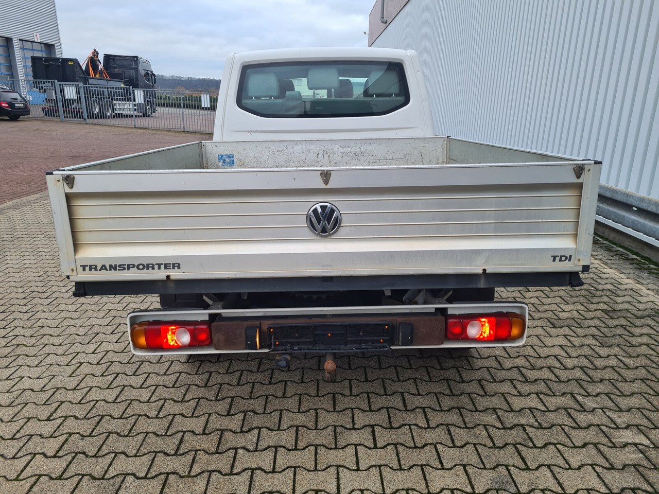 Малотоннажный бортовой грузовик, Грузопассажирский фургон T5 Doka 4x2 T5 Doka 4x2, 2.0 ltr. TDI Pritsche: фото 10 Малотоннажный бортовой грузовик, Грузопассажирский фургон T5 Doka 4x2 T5 Doka 4x2, 2.0 ltr. TDI Pritsche: фото 10