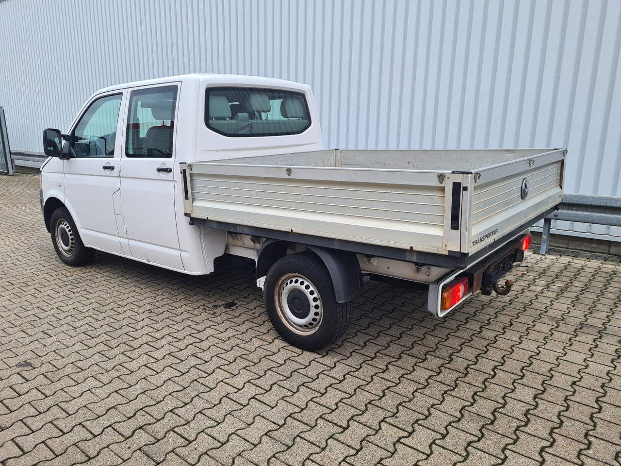 Малотоннажный бортовой грузовик, Грузопассажирский фургон T5 Doka 4x2 T5 Doka 4x2, 2.0 ltr. TDI Pritsche: фото 9 Малотоннажный бортовой грузовик, Грузопассажирский фургон T5 Doka 4x2 T5 Doka 4x2, 2.0 ltr. TDI Pritsche: фото 9