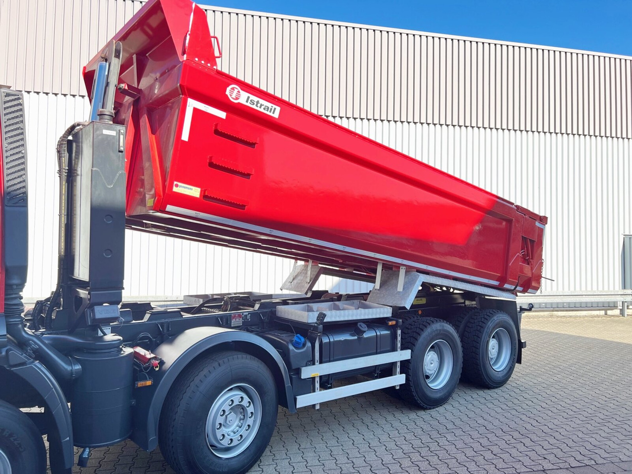 Самосвал Trakker AD410T50 8x4 Trakker AD410T50 8x4, Stahlmulde ca. 16m³, hydr. Heckklappe: фото 13