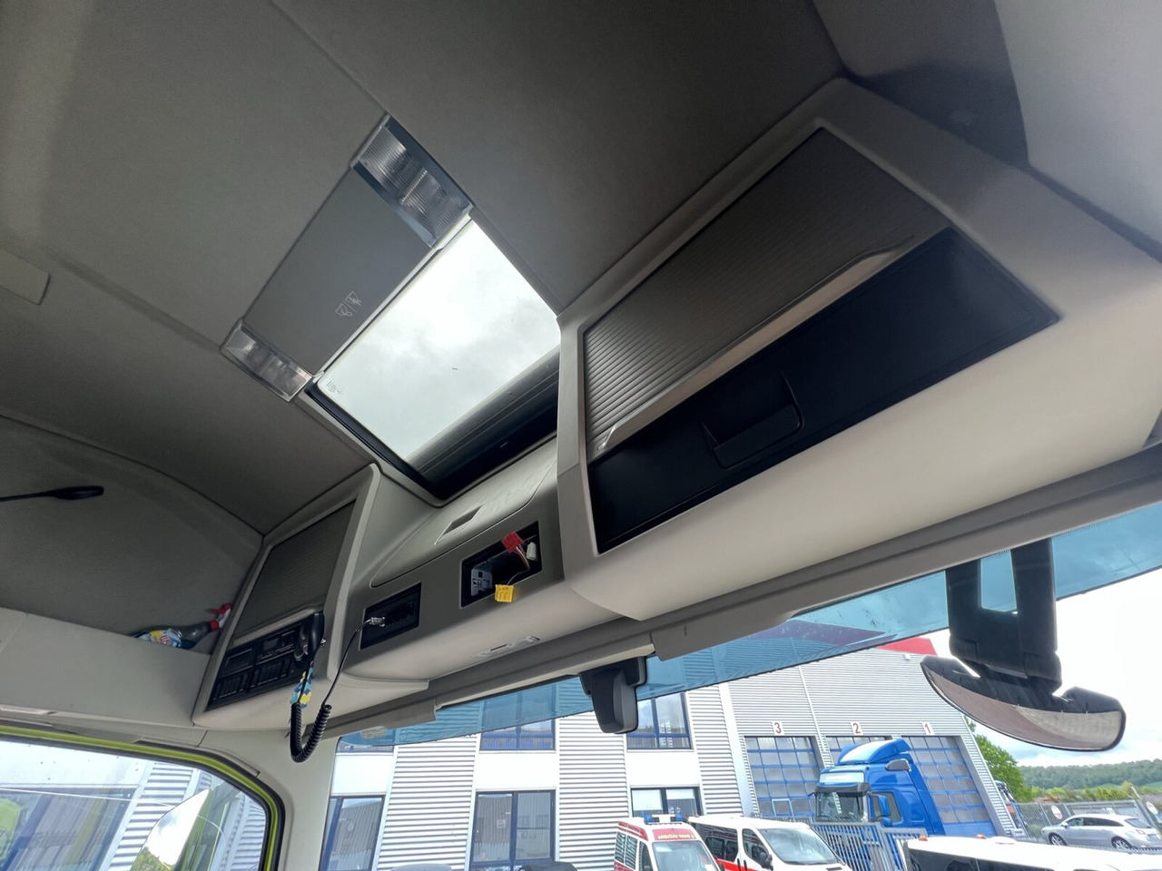 Тягач FH 460 4x2 FH 460 4x2, Retarder, Low-Liner, Voll-Luft gefedert: фото 7