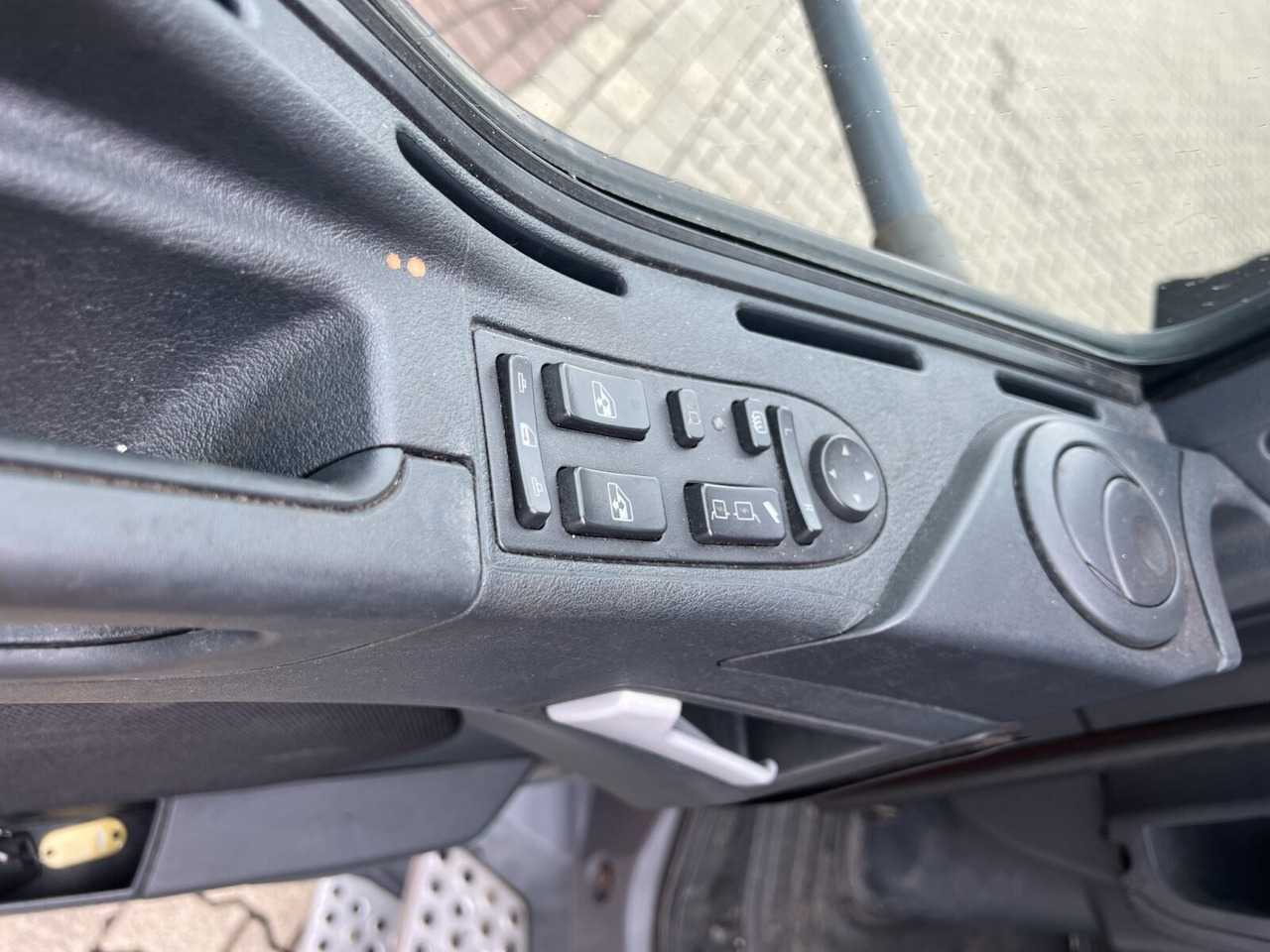 MAN TGL 8.220 4X2 BL TGL 8.220 4X2 BL - Тягач: фото 3 MAN TGL 8.220 4X2 BL TGL 8.220 4X2 BL - Тягач: фото 3
