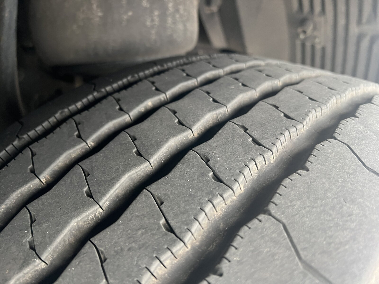 MAN TGX 18.500 4X2 LLS TGX 18.500 4X2 LLS, Retarder, Vollumer - Тягач: фото 2 MAN TGX 18.500 4X2 LLS TGX 18.500 4X2 LLS, Retarder, Vollumer - Тягач: фото 2