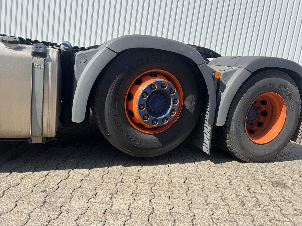 MAN TGX 26.500 6X2/4 BLS TGX 26.500 6X2/4 BLS, Intarder, Vorlauflenk-/lift, Standklima, XXL-Fahrerhaus - Тягач: фото 3 MAN TGX 26.500 6X2/4 BLS TGX 26.500 6X2/4 BLS, Intarder, Vorlauflenk-/lift, Standklima, XXL-Fahrerhaus - Тягач: фото 3