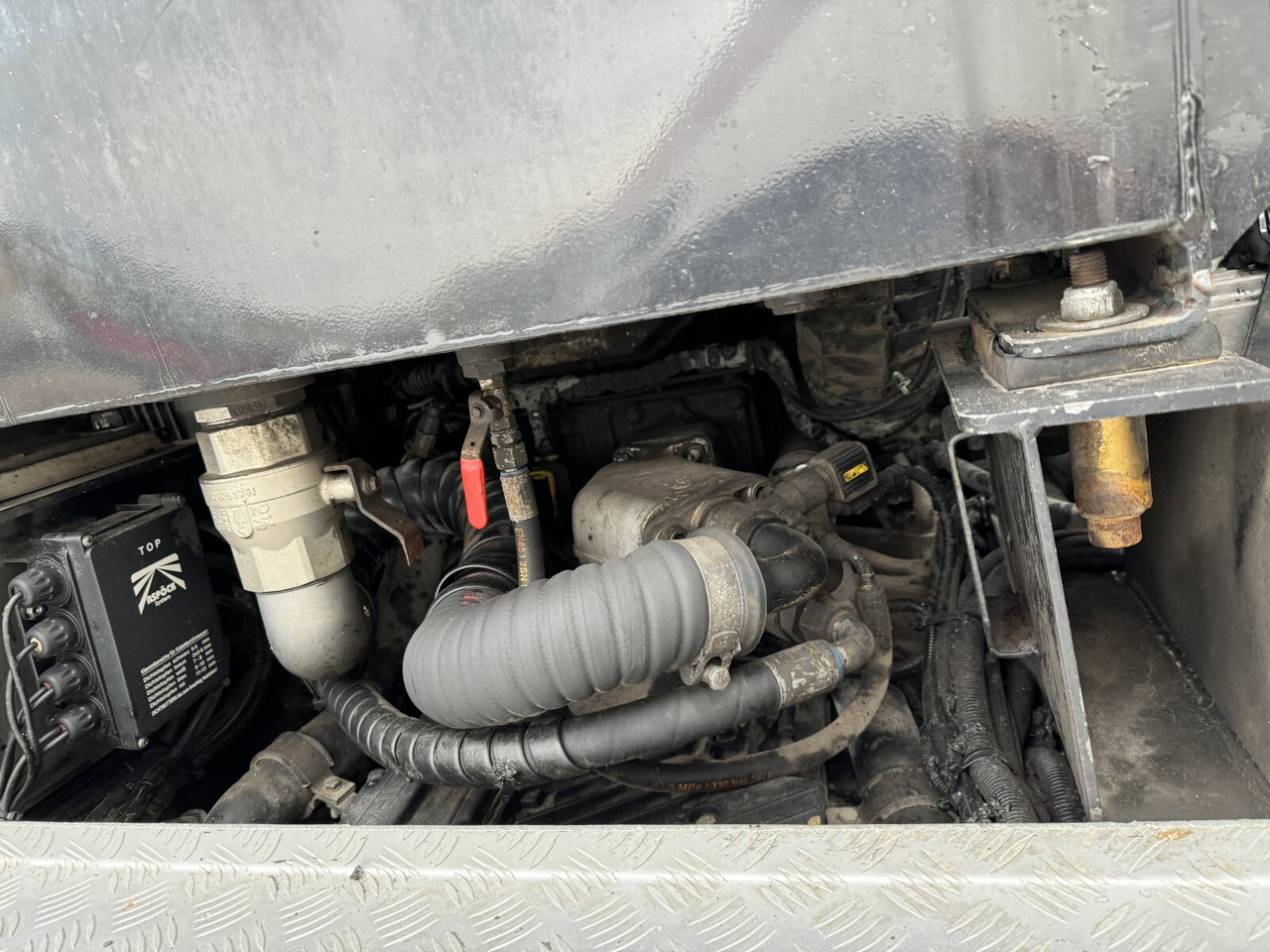 MAN TGX 33.640 6X4 BLS TGX 33.640 6X4 BLS, Retarder, Hydraulik, 70t - Тягач: фото 2 MAN TGX 33.640 6X4 BLS TGX 33.640 6X4 BLS, Retarder, Hydraulik, 70t - Тягач: фото 2