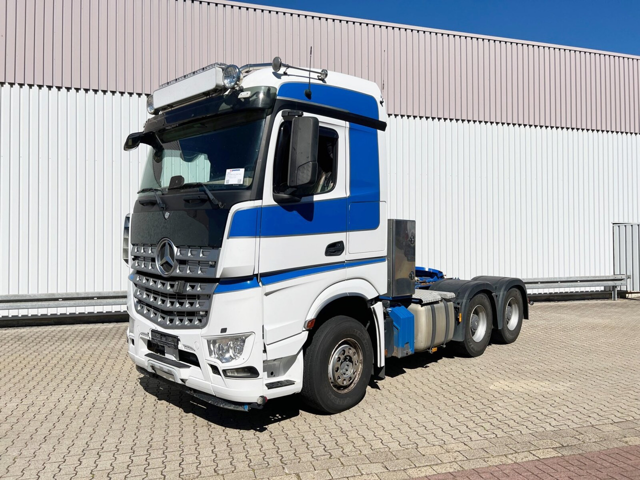 Mercedes-Benz Arocs 3358 LS 6x4 Arocs 3358 LS 6x4, Retarder, StreamSpace, Bi-Xenon, Hydraulik - Тягач: фото 1 Mercedes-Benz Arocs 3358 LS 6x4 Arocs 3358 LS 6x4, Retarder, StreamSpace, Bi-Xenon, Hydraulik - Тягач: фото 1