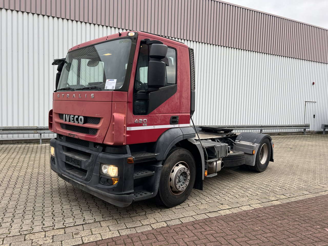 Stralis AD440S42T/P 4x2 Stralis AD440X42T/P 4x2, Ex- - Тягач: фото 1 Stralis AD440S42T/P 4x2 Stralis AD440X42T/P 4x2, Ex- - Тягач: фото 1