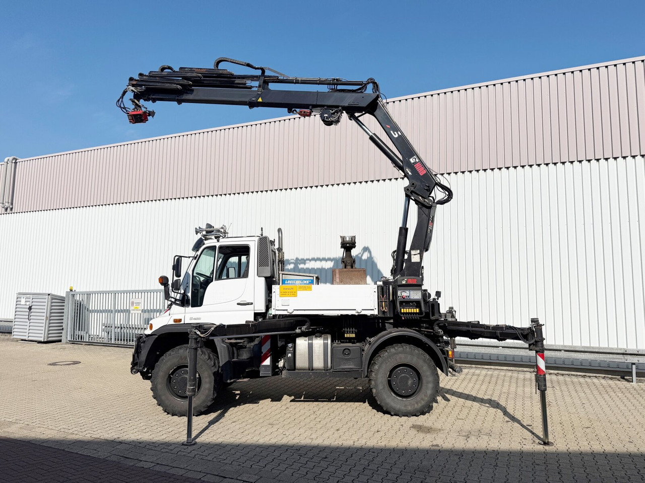 Unimog U400 4x4 U400 4x4, Frontzapfwelle, Heckkran Hiab XS 144-E4 HiDuo, Seilwinde, Funk - Мобильный кран: фото 5 Unimog U400 4x4 U400 4x4, Frontzapfwelle, Heckkran Hiab XS 144-E4 HiDuo, Seilwinde, Funk - Мобильный кран: фото 5
