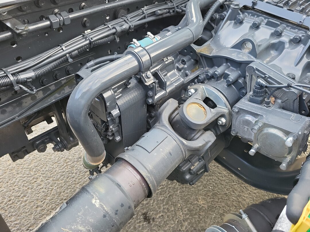 X-Way 460 6x4, Retarder X-Way 460 6x4, Retarder - Крюковой мультилифт: фото 4 X-Way 460 6x4, Retarder X-Way 460 6x4, Retarder - Крюковой мультилифт: фото 4