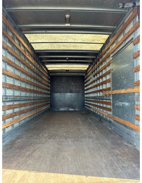 MAN TGL 12.210 MANUAL + 2000 KG LIFT + 2.60 M HIGH BIG BOX + AIRCO + SPRING / SPRING + 3 SEATS - Грузовик с закрытым кузовом: фото 4 MAN TGL 12.210 MANUAL + 2000 KG LIFT + 2.60 M HIGH BIG BOX + AIRCO + SPRING / SPRING + 3 SEATS - Грузовик с закрытым кузовом: фото 4