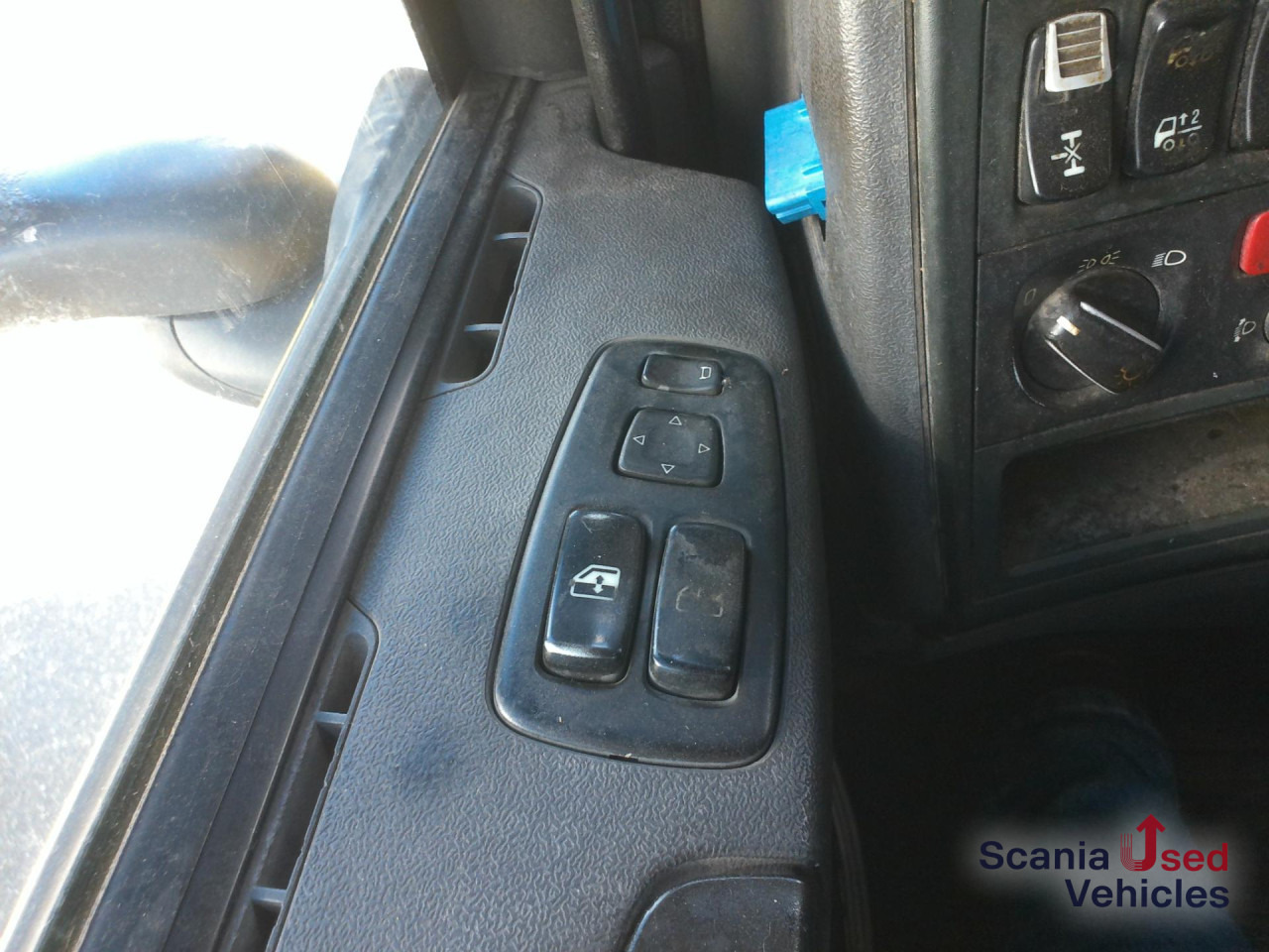 SCANIA R 420 LA4x2MEB Volumen MEGA Jumbo Vollluft - Тягач: фото 5 SCANIA R 420 LA4x2MEB Volumen MEGA Jumbo Vollluft - Тягач: фото 5