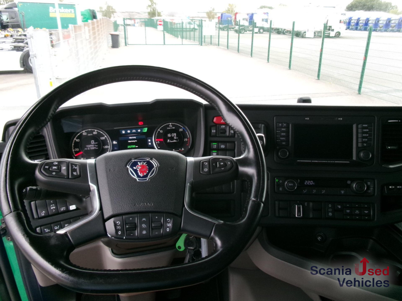 SCANIA R 450 A4x2EB 2 Tanks Standklima TOP!!! - Тягач: фото 2 SCANIA R 450 A4x2EB 2 Tanks Standklima TOP!!! - Тягач: фото 2