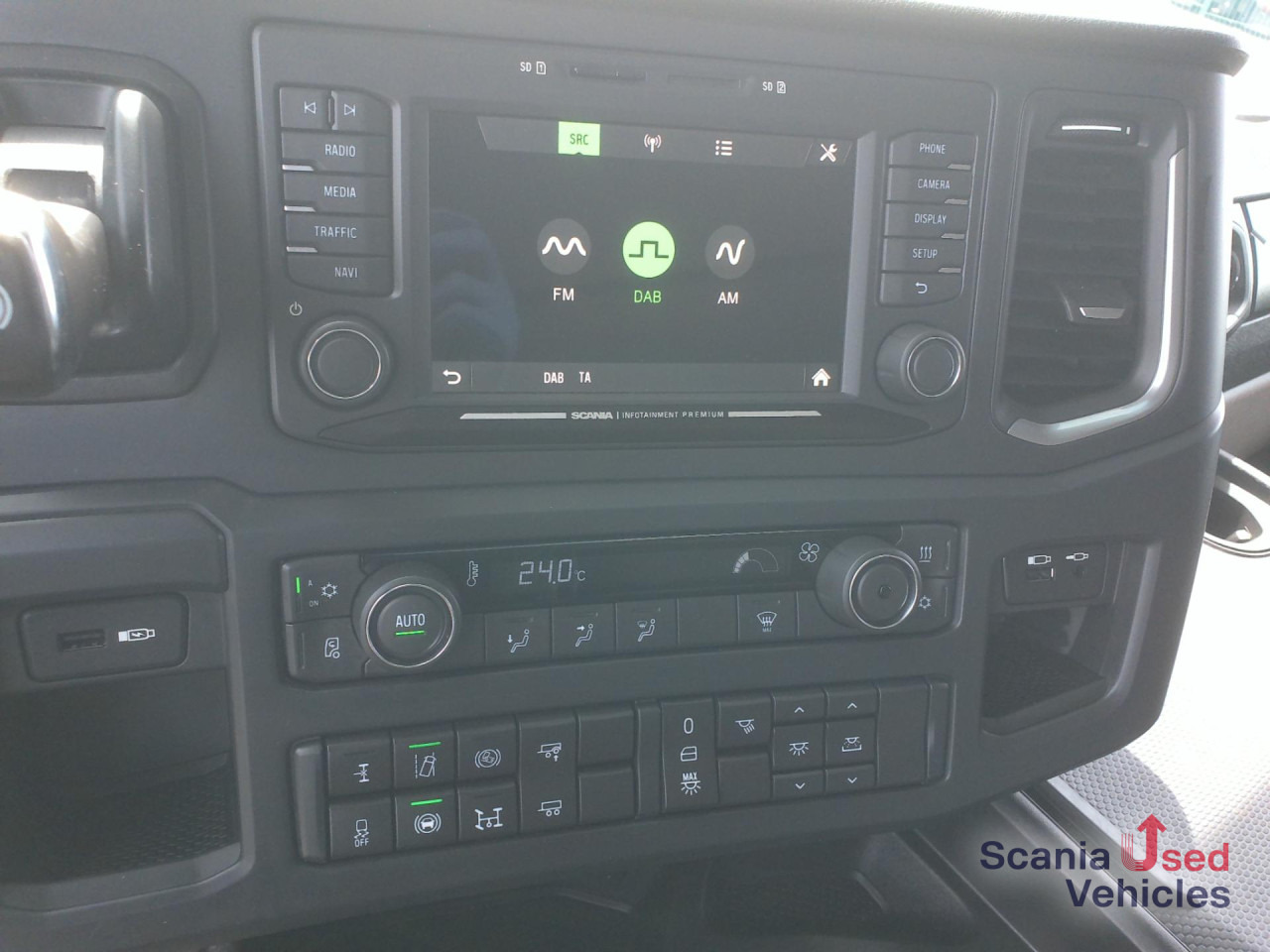 SCANIA R 460 A4x2NA - Тягач: фото 3 SCANIA R 460 A4x2NA - Тягач: фото 3
