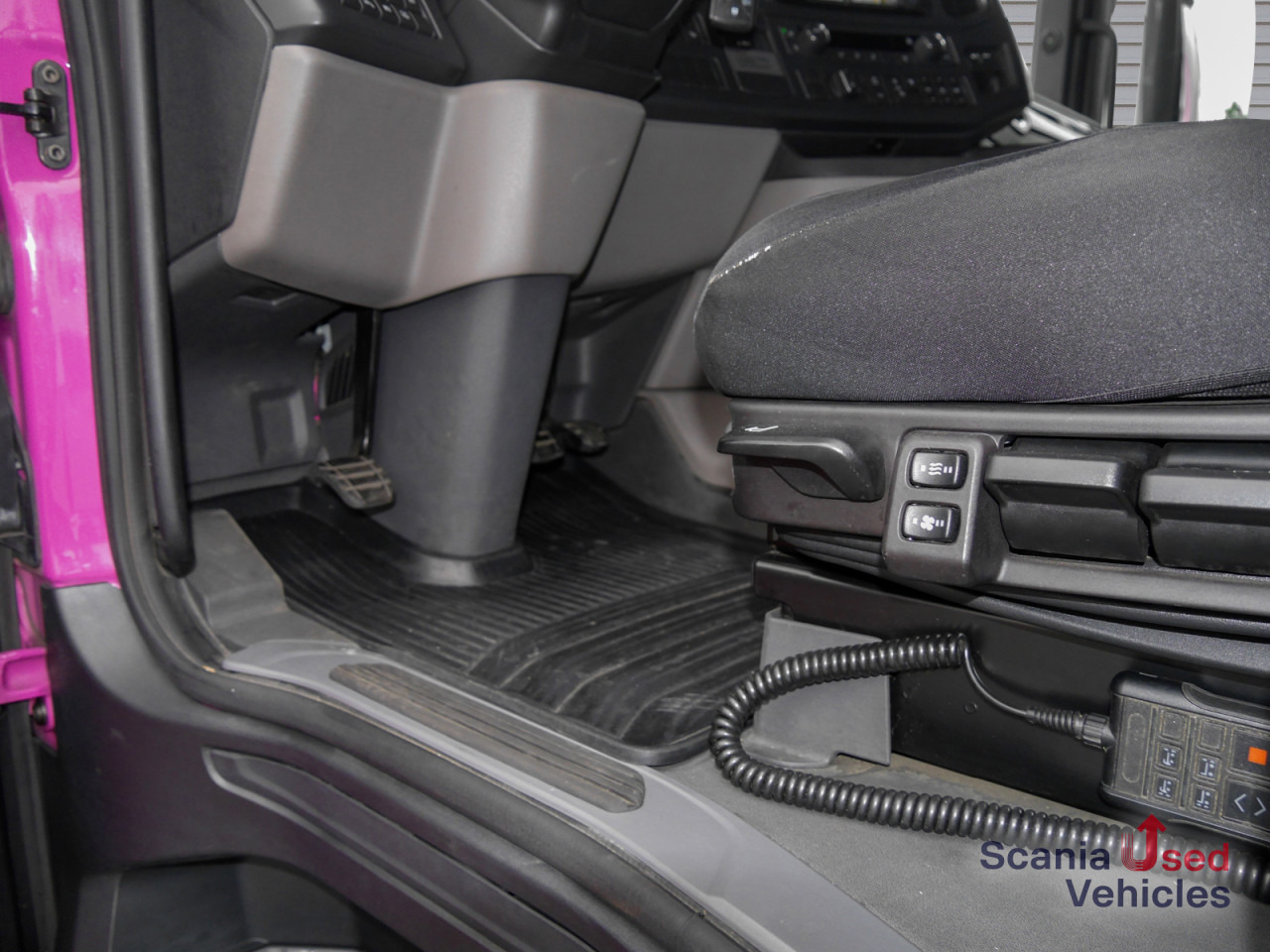 SCANIA R 410 B6x2*4NB - Pritsche / Plane / LBW - - Тентованный грузовик: фото 5 SCANIA R 410 B6x2*4NB - Pritsche / Plane / LBW - - Тентованный грузовик: фото 5