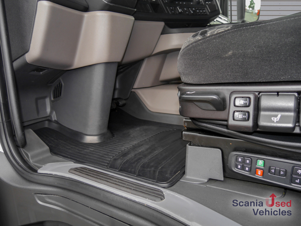 SCANIA R 450 B6x2*4NB Lenkachse, Standklima - Грузовик-контейнеровоз/ Сменный кузов: фото 4 SCANIA R 450 B6x2*4NB Lenkachse, Standklima - Грузовик-контейнеровоз/ Сменный кузов: фото 4