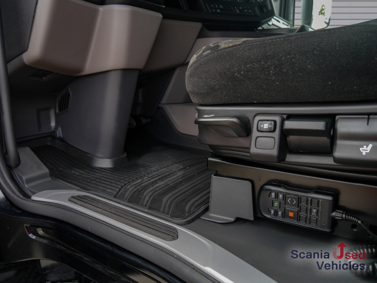SCANIA R 460 A4x2NA - SUPER - - Тягач: фото 4 SCANIA R 460 A4x2NA - SUPER - - Тягач: фото 4