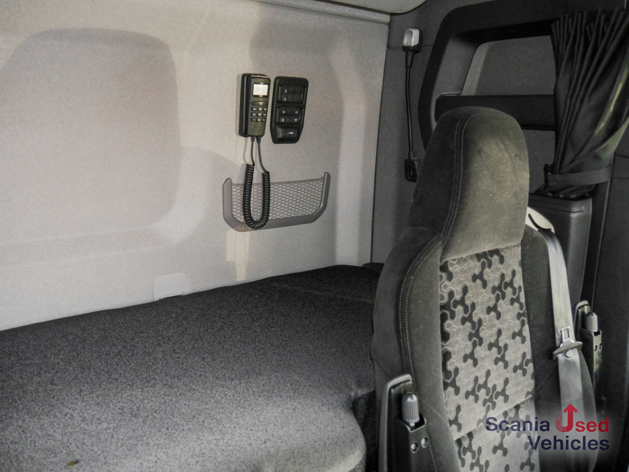 SCANIA R 460 A4x2NA - SUPER / Hydraulik - - Тягач: фото 2 SCANIA R 460 A4x2NA - SUPER / Hydraulik - - Тягач: фото 2