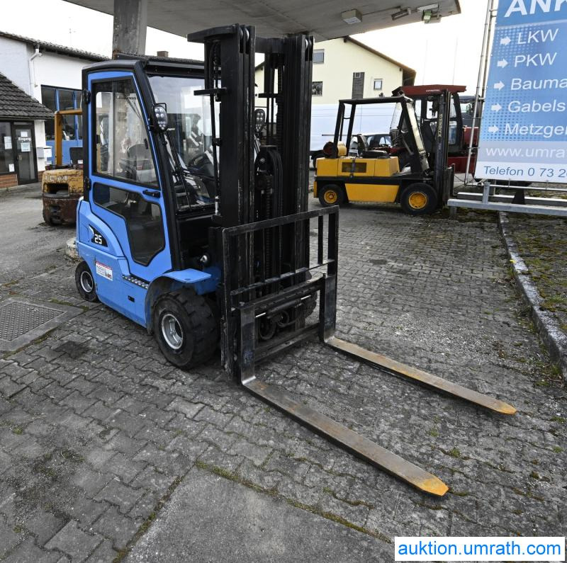 Elektrostapler Gabelstapler Hangcha CPD 25 XD4 - S126 Lithium Ionen Akku Kabine Vollfreihub Triplexmast mit Seitenschieber - Электропогрузчик: фото 2 Elektrostapler Gabelstapler Hangcha CPD 25 XD4 - S126 Lithium Ionen Akku Kabine Vollfreihub Triplexmast mit Seitenschieber - Электропогрузчик: фото 2