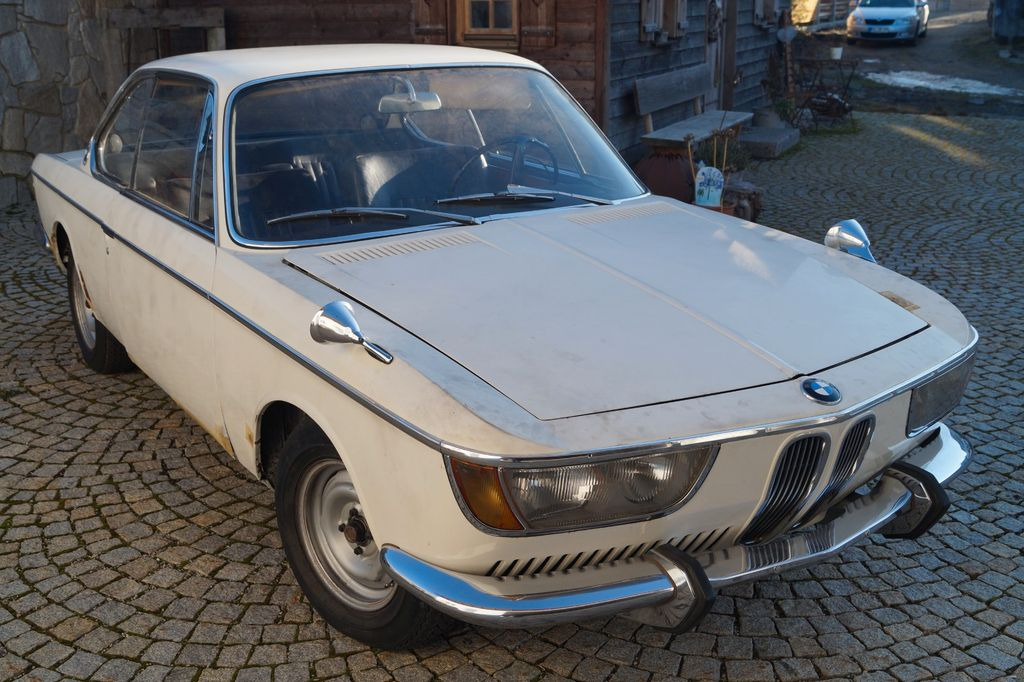 BMW 2000 CS - Легковой автомобиль: фото 1 BMW 2000 CS - Легковой автомобиль: фото 1