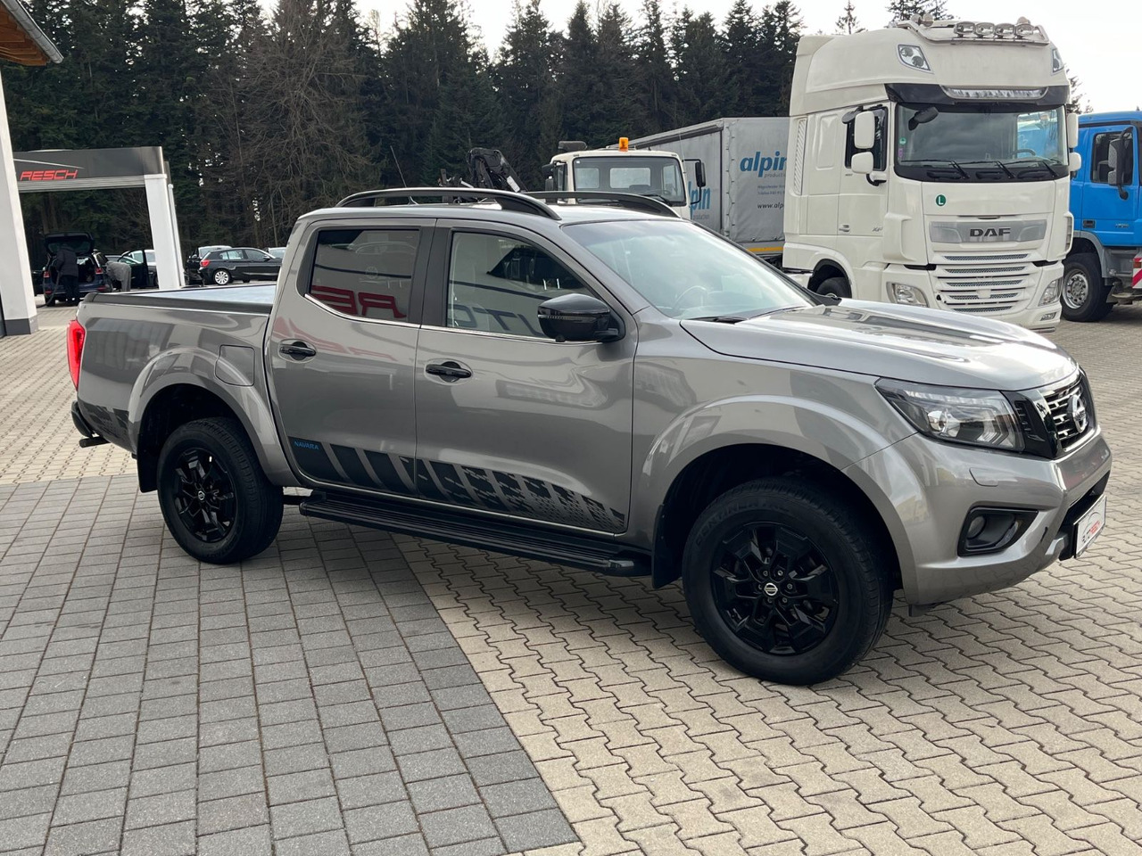 Nissan Navara NP300 N-Guard Double Cab 4x4 - Внедорожник: фото 3 Nissan Navara NP300 N-Guard Double Cab 4x4 - Внедорожник: фото 3