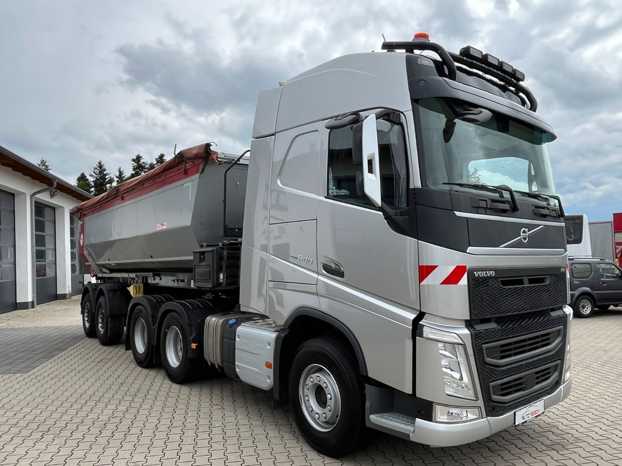 Volvo FH 540 6x4 mit Kempf Thermokippmulde - Тягач: фото 4 Volvo FH 540 6x4 mit Kempf Thermokippmulde - Тягач: фото 4